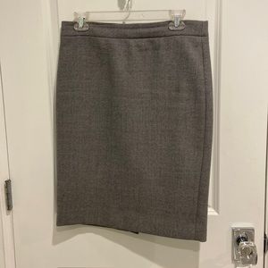 Women’s wool  gray knee length skirt